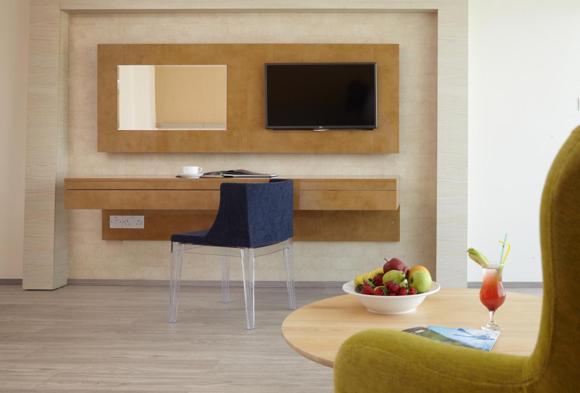 Melpo Antia Hotel&Suites Ayia Napa Esterno foto