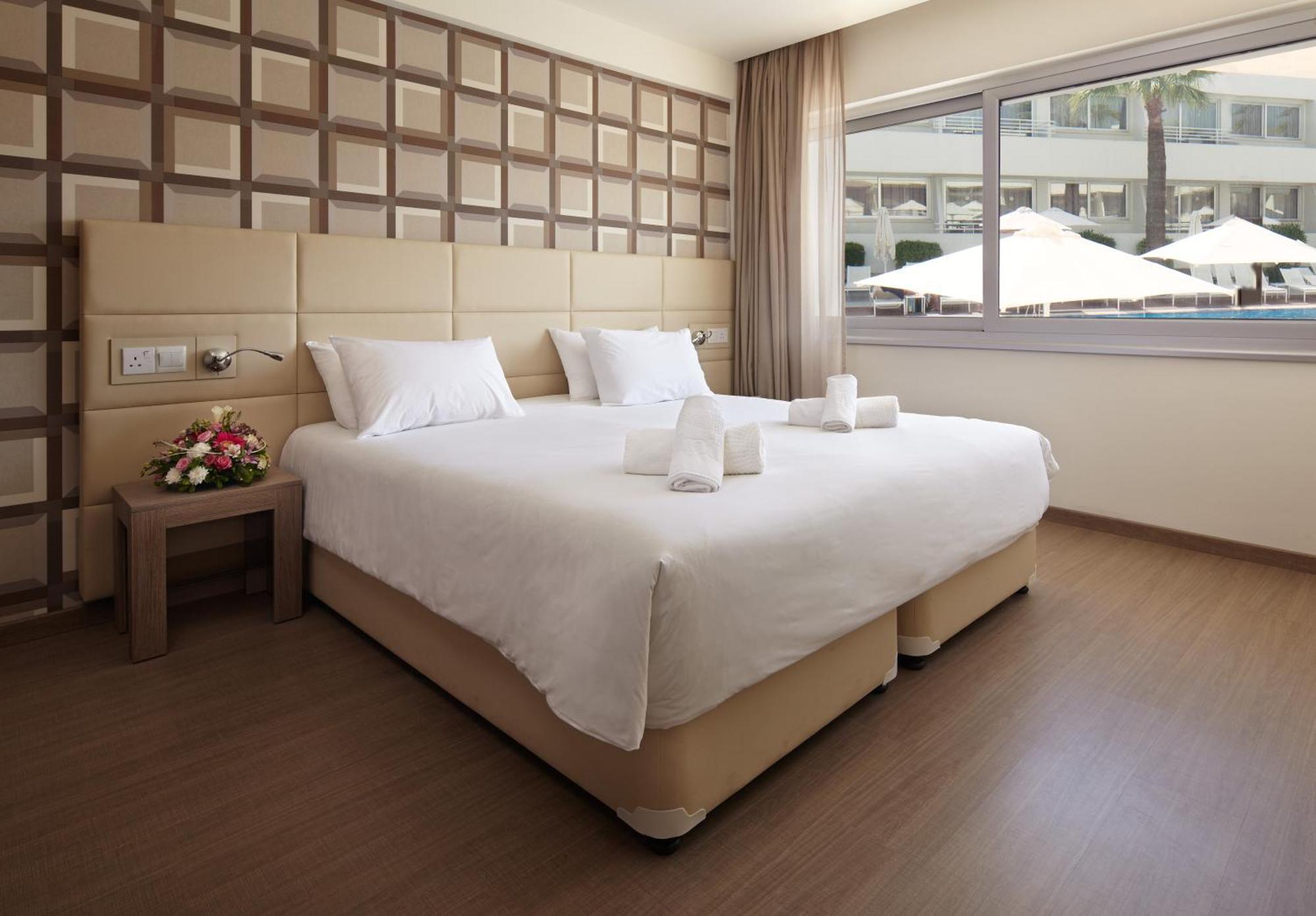 Melpo Antia Hotel&Suites Ayia Napa Esterno foto