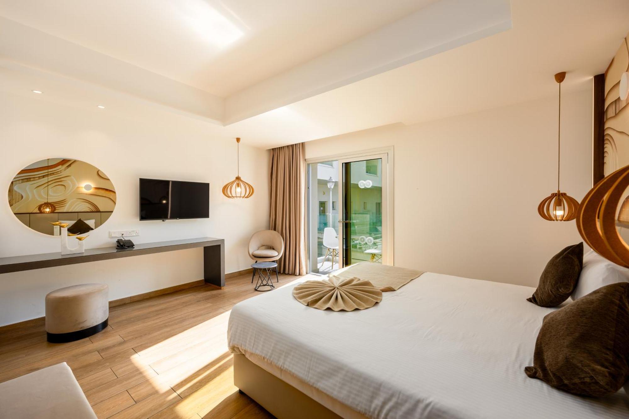 Melpo Antia Hotel&Suites Ayia Napa Esterno foto