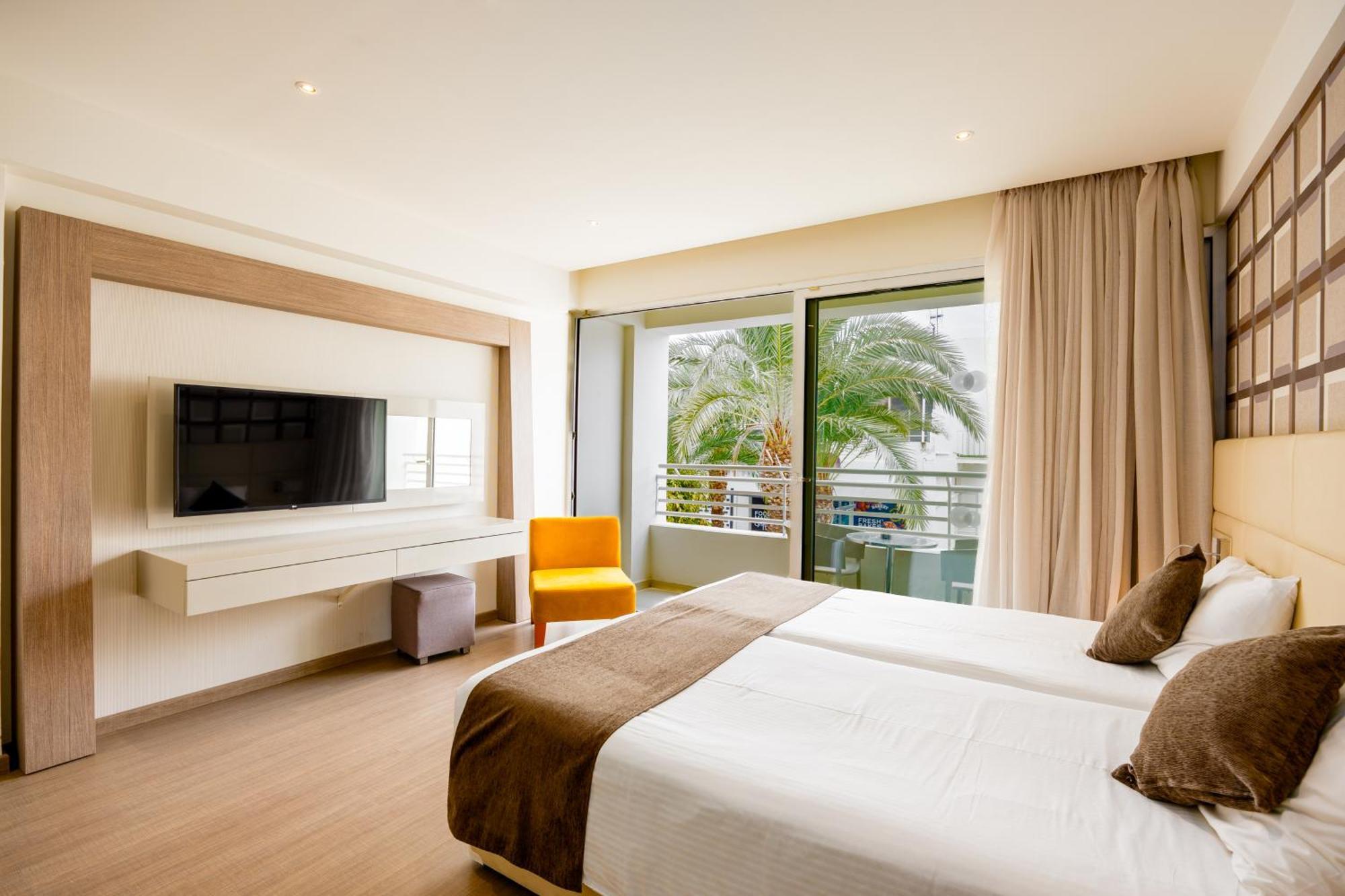 Melpo Antia Hotel&Suites Ayia Napa Esterno foto